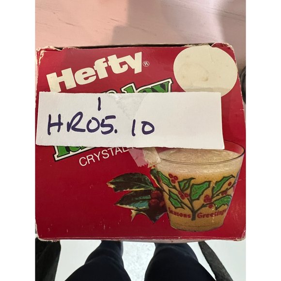 Hefty Holiday Tumblers Crystal Plastic Open Box 16 Cups 1981 Vintage Christmas - Picture 8 of 8